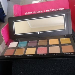 Boxy charm eye shadow palette